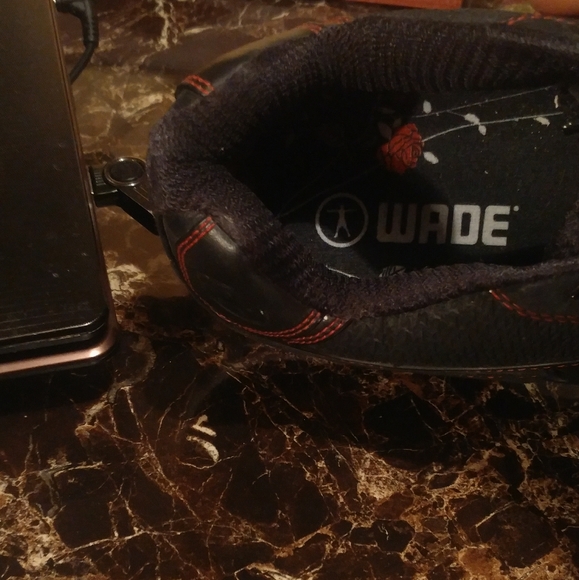 2006 Converse Wade 2.0; Brand New; Size 13; 17 year old deadstock - Picture 4 of 4